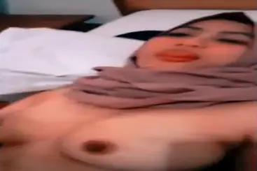 Bokep Jilbab Baru Skandal Sange Di Kamar Kost poster