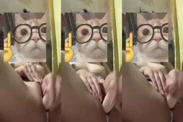 Dokumentasi VAVYVIO Cantik Live Kasur Wet poster