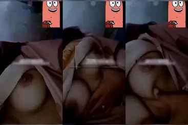 Hijab SMP Main Nakal Pamer Dada di Aplikasi OmeTV poster