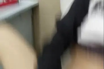 Ukhti Hijab Cantik Live Bersantai Kasur Toilet poster